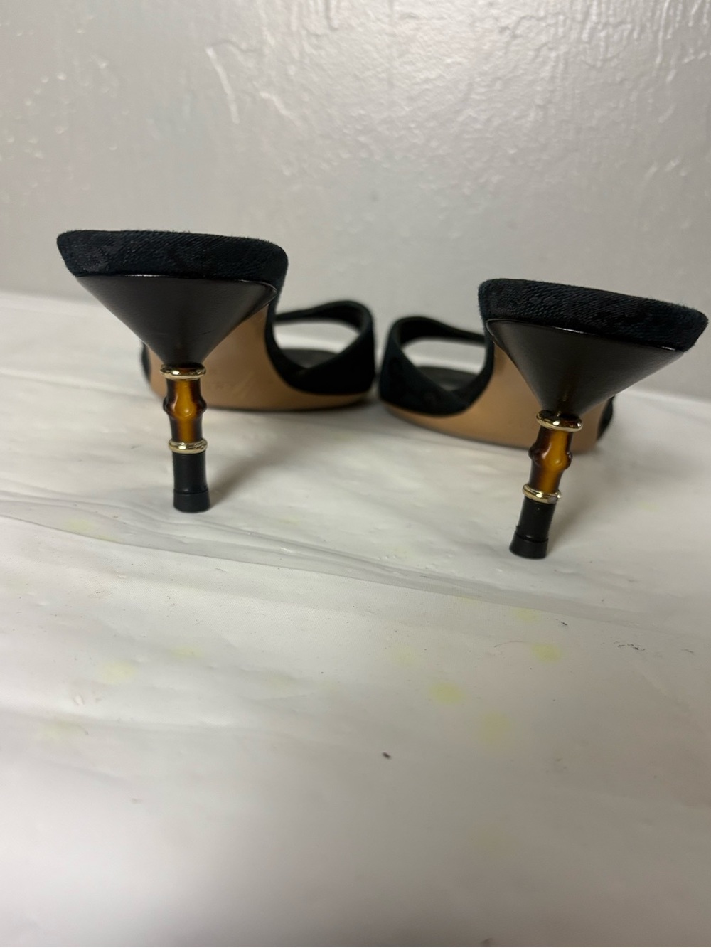Gucci Black Open-Toe monogram black with Bamboo Heel Detail - Picture 5 of 16